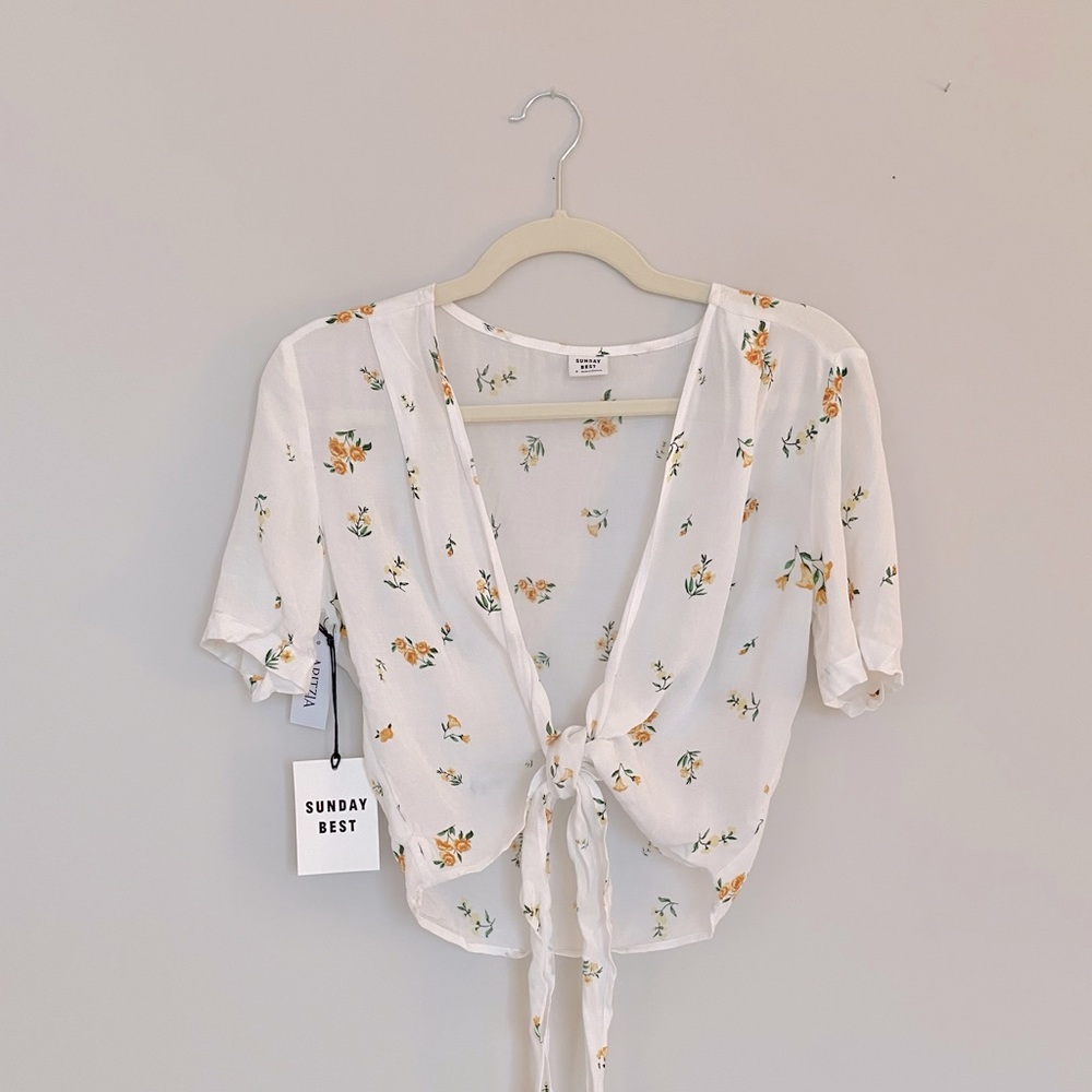 NWT Aritzia Sunday Best Olson Top Size S